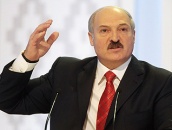 Лукашенко на церемонии в Тростенце: мы такой демократии не приемлем 
