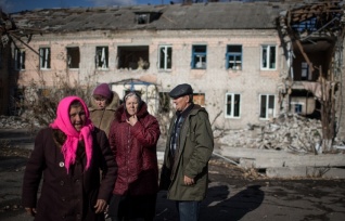 Киев прекратил выплату социальных пособий части населения Донецкой и Луганской областей