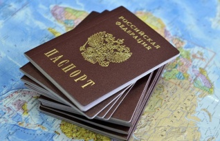 Госдума упростила получение гражданства иностранным специалистам