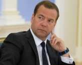 Дмитрий Медведев передал учебники русского языка школам Палестины