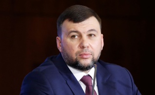 Глава ДНР поздравил сограждан с Днем республики