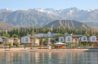 Россия выделила Кыргызстану $2 млн на развитие туризма на Иссык-Куле