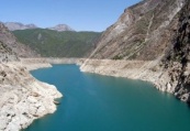 Кыргызстан, невзирая на дефицит воды в Токтогульском водохранилище, отпустит 300 млн куб. воды Казахстану