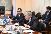 Состоялась встреча Леонида Калашникова с Чрезвычайным и Полномочным  Послом Республики Узбекистан в РФ