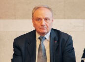 Николай Тимофти вручил государственные награды