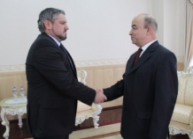 Спикер нижней палаты парламента Таджикистана принял молдавского дипломата
