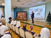 Депутат Госдумы Артем Кавинов провел урок «Разговоры о важном»