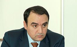 Лидер ОЕ настаивает на создании в Армении команды профессионалов для решения внешнеполитических задач