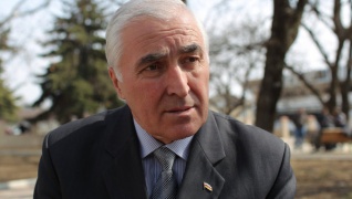 Президент Южной Осетии встретился с директором ФCБ Бортниковым