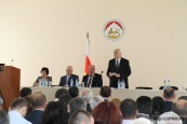 Парламент Южной Осетии шестого созыва приступил к своей работе