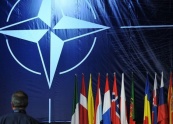 Власти Молдавии хотят стать "первейшими партнерами" НАТО