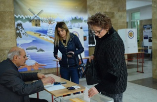 Армения проголосовала за конституционные реформы – ЦИК