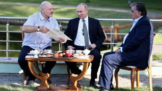 Владимир Путин, Александр Лукашенко и Эмомали Рахмон провели неформальную встречу в Минске