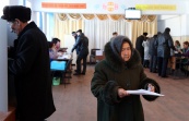 Почти 80% избирателей Киргизии одобрили конституционную реформу