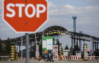 Правительство Украины продлило запрет на ввоз российских товаров
