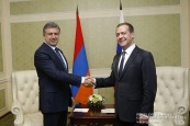 Встреча глав правительств Армении и России состоялась в Минске