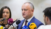 Молдавия отменила запрет на поездки депутатов и чиновников в Россию