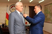 Президент Южной Осетии Леонид Тибилов встретился с делегацией ПМР