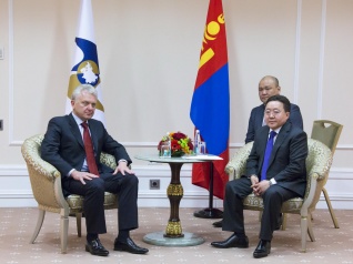 Виктор Христенко провел встречу с Президентом Монголии Цахиагийном Элбэгдоржем