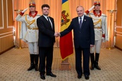 Посол Беларуси вручил верительные грамоты президенту Молдовы