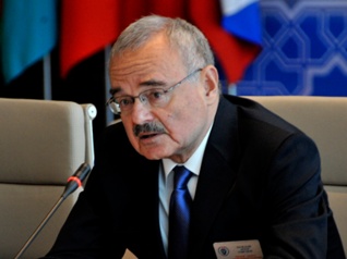 Президент Беларуси наградил премьер-министра Азербайджана орденом Дружбы народов