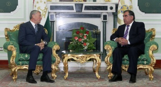 Президент Таджикистана Эмомали Рахмон и Генеральный секретарь ОДКБ Николай Бордюжа выразили обеспокоенность активностью экстремистских террористических организаций в регионе
