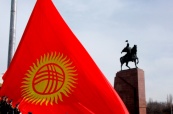 Правящая партия Киргизии раскололась на два политических блока