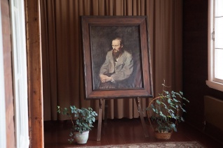 Дни России в Мерано открылись выставкой в честь Достоевского