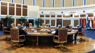 Серж Саргсян: страны-участницы ОДКБ подписали соглашение по военным грузам