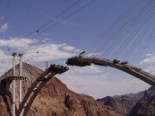 Кыргызстан и Таджикистан одновременно начнут строительство дорог и мостов в приграничных районах