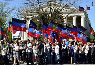 Более 35 тыс. человек приняли участие в шествии в Донецке