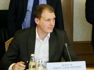 Роберт Шлегель: «Столкновения в Киеве могут послужить аргументом для невыполнения Украиной минских договорённостей»