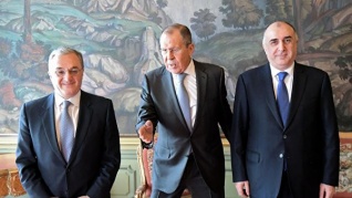 В Москве прошли переговоры глав МИД России, Армении и Азербайджана