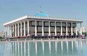 Парламент Узбекистана принял закон «О противодействии коррупции»