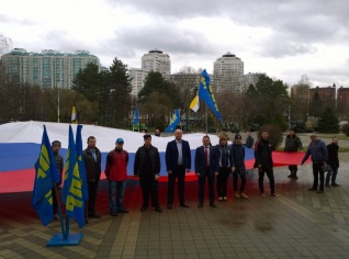 Павел Шперов принял участие в автопробеге, организованном Крымским региональным отделением ЛДПР, в рамках акции, приуроченной к третьей годовщине Общекрымского референдума