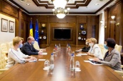 Зинаида Гречаный и Олег Васнецов обсудили вопросы межпарламентского сотрудничества