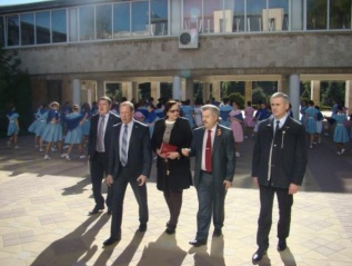 В Батайске 27 апреля открылась приемная депутата Государственной Думы Виктора Водолацкого.