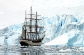 200 лет назад российские мореплаватели открыли Антарктиду