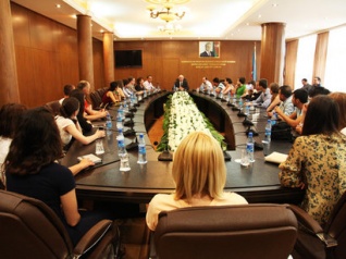В Совете господдержки НПО при Президенте Азербайджана состоялась встреча с зарубежной молодежью