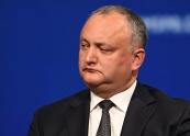 Игорь Додон потребовал увеличить число избирательных участков для проживающих в России молдаван