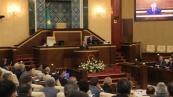 Сенатор Акылбай предлагает сократить парламентские каникулы до одного месяца