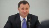 Обвиняемый в коррупции экс-премьер Молдавии покидает свою партию