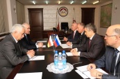 Президент Южной Осетии встретился с секретарем Совбеза России
