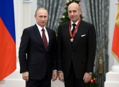 Выдающиеся россияне получили государственные награды