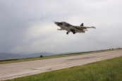 На российской авиационной базе ОДКБ "Кант" прошли летно-тактические учения