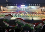 Эмомали Рахмон принял участие в торжествах, посвященных Дню Государственного флага