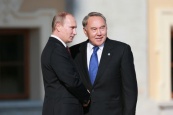 Президенты России и Казахстана провели двустороннюю встречу в Петербурге