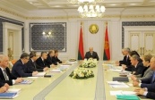 Александр Лукашенко требует сбалансированного развития и поиска новых точек роста экономики Беларуси