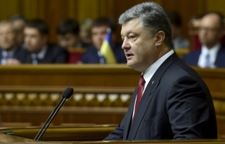 Петр Порошенко считает, что выборы в Донбассе опасны для минских договоренностей
