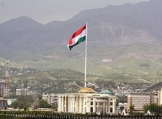 Азербайджан оценит политику молодежной занятости Таджикистана
